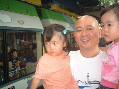 05-0923_monorail.jpg