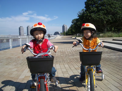 05-1023_go_to_Shiokaze-koen.jpg