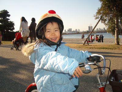 05-1217_Momori_w_bike.jpg